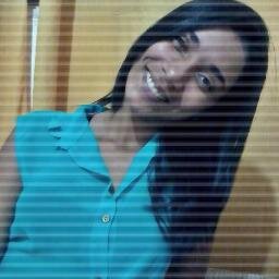 ninguém viveu minha vida, ninguém choro minhas lagrimas então não julgue :))