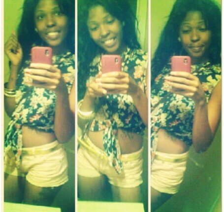spoiled • & got rackss  :) haha follow me & my bitchess @_shawtyyRAW & @_rubyKisses  . . . oo & follow me on instagram yhup_ismke 
