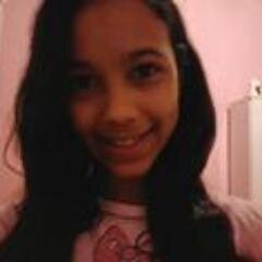 adoro animais, 1D, Deus , minha familia , amigos , e todas as pessoas q me fazem feliz e q são boas pessoas