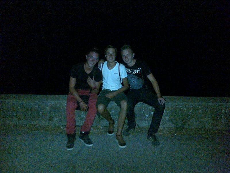 MRV_NAMEK's profile picture. De verkeerde route bracht me op de juiste plek.

Altijd zal ik klaar staan voor @tuffah96_