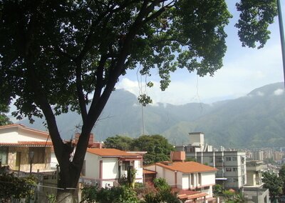 Urbanización El Llanito, ubicada en Caracas, Estado Miranda, Municipio Sucre, Venezuela
