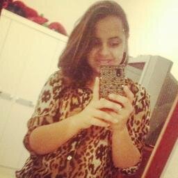 Luanete *--*
13 Anos *---*      Amando o Nathan Marques e muuito muiito FELIIZ por AMAR ele ! *-------*
