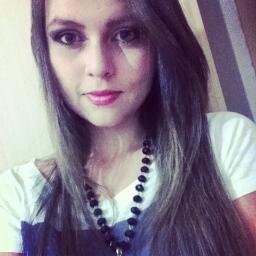 Suponho que me entender não é uma questão de inteligência e sim de sentir, de entrar em contato... Ou toca, ou não toca.