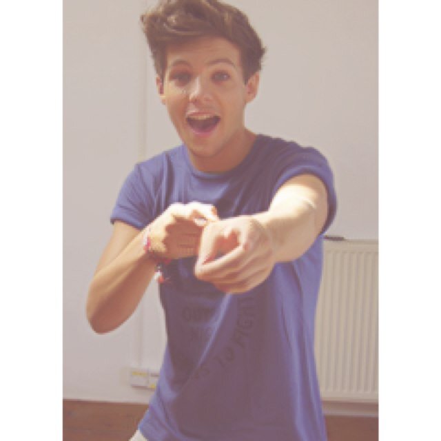 Te estoy regalando el follow, no me sigas aquí, sígueme en @lukeismydrug te daré fback.