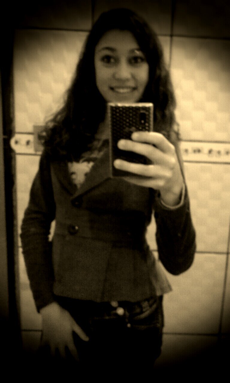 ♥Muitas coisas não podem ser explicadas, mas são sentidas intensamente e nisso reside o seu valor.♥ *-*
