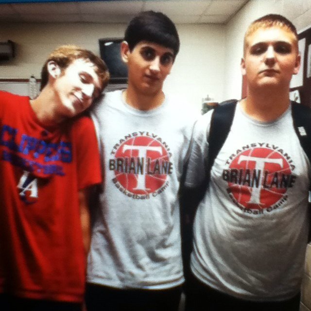 15 years old. Play baseball, basketball, and football. #TeamFollowBack #BBN