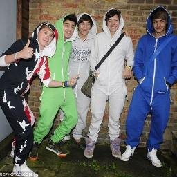 Get Your Fix on One Direction Fan Fiction! Tell me what you think and give advice. ☺Also follow @XLuna_1DX and @XLarry_ShipperX ♥