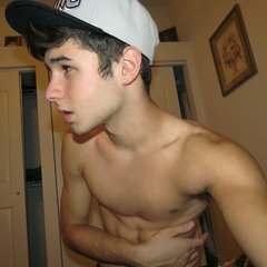 alexacuna1234's profile picture. Am single