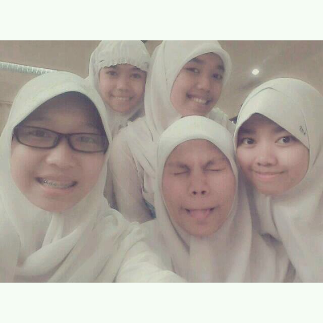 chintyaputri4's profile picture. ♡ Allah|♥ My Family|♡ Kutang's ★☹☺