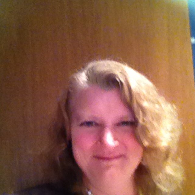 A mom and wife with a love love for family, cats, dogs, chocolate & football and professional interests in communications, engagement, diversity & change mgmt