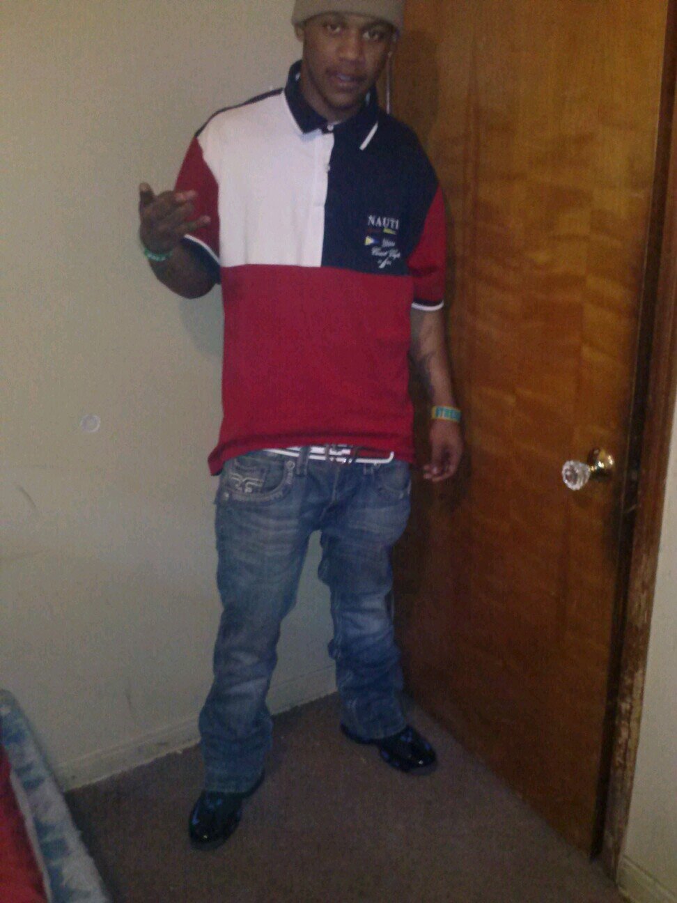 #S.O.S = SAVAGE ON SIGHT ) #S.O.S = SHOOTER ON SIGHT ) #Team SAVAGE #FREE KEV & TAE TAE
