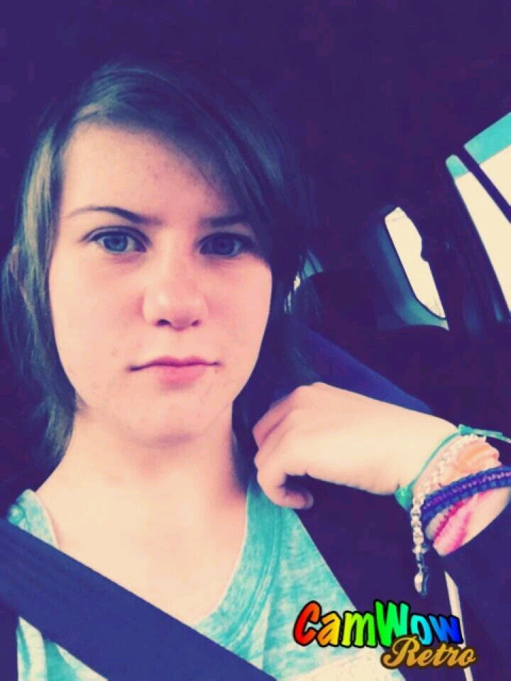 yo im Liddy. shaved my head for cancer last year. i love basketball and i chill. music is my life. #swag follow me i follow back xx