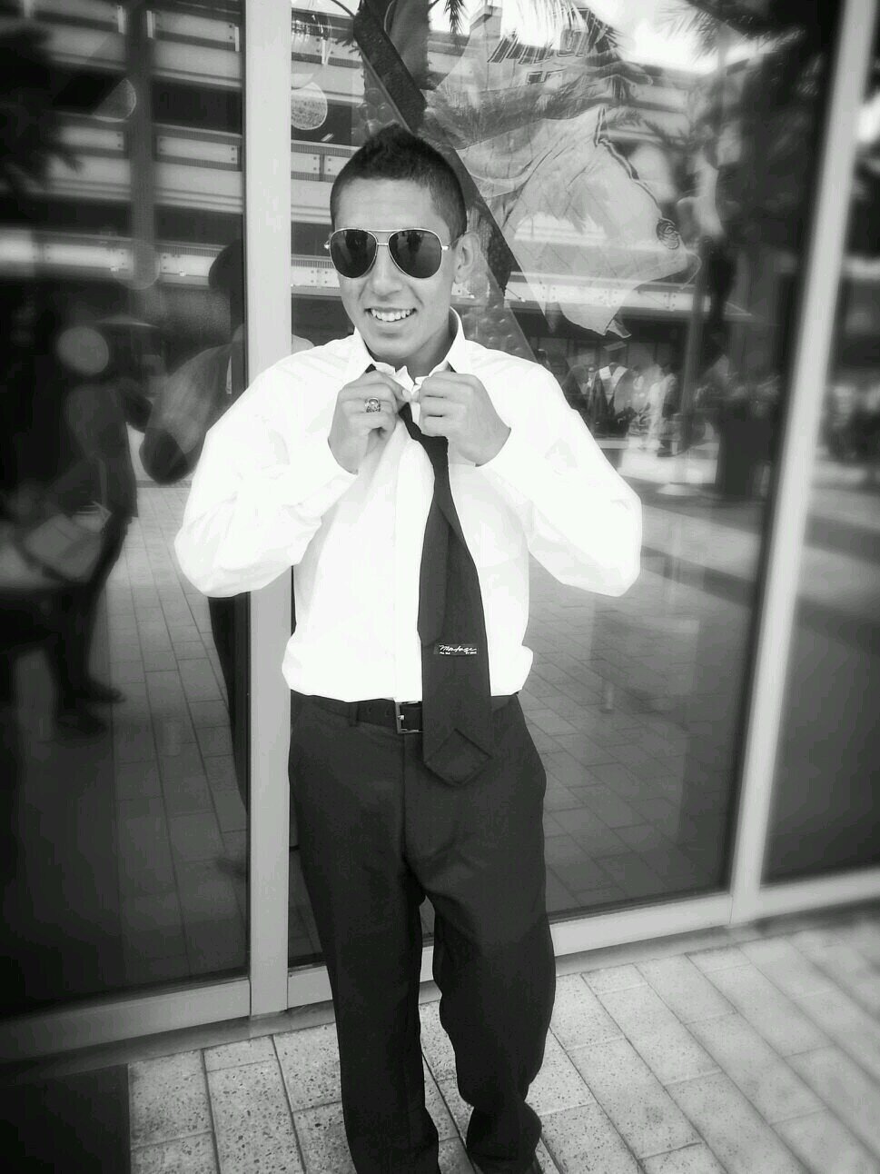 classmaster12's profile picture. I'm not 18 anymore but I'm still Colombiano