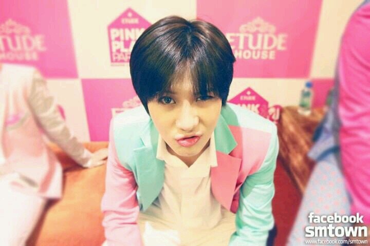 ผมแทมิน เป็นมักเน่ที่หล่อที่สุดในโลก เต้นเก่งด้วยล่ะ แทมเกรียน บ๋องแต่น่ารักโคตร ฟลอมาคุยกับผมสิครับ♥ ฟลอเฉพาะบอทหน้าตาดี [11/12/12]