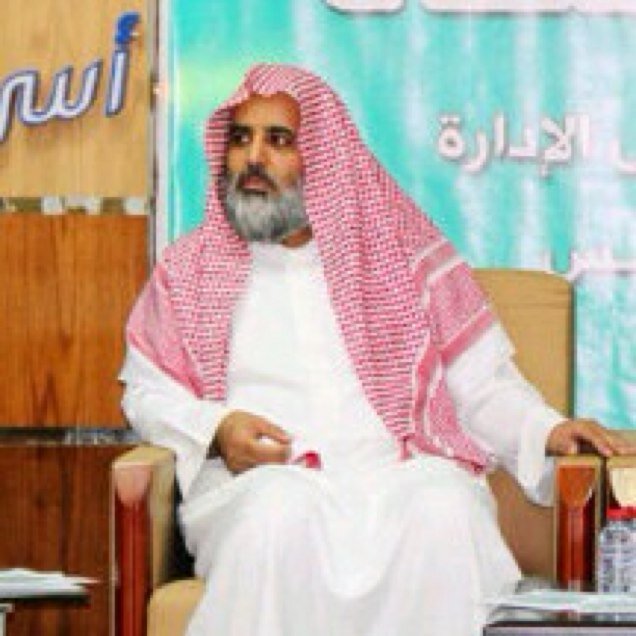 أبومحمد ، بكالوريوس أصول الدين ، دبلوم عالي في الإرشاد والتوجيه الأسري .