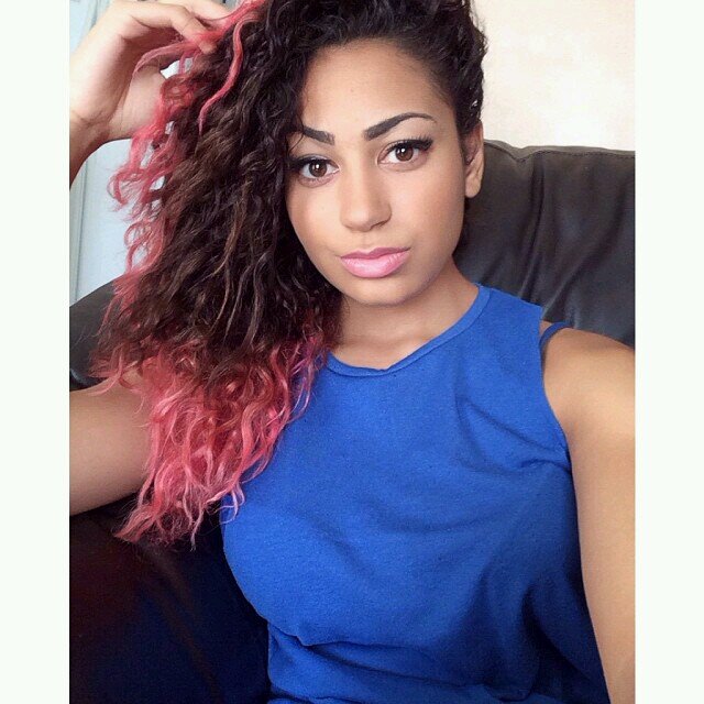 Model & soccer player - Follow me on instagram ashleyccm.