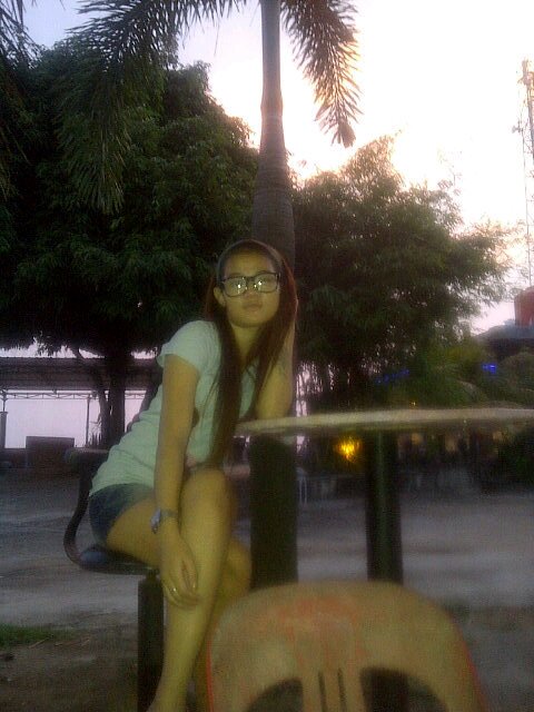 My love@83_deejay) Ingin menjadi yg terbaik buat se''org yg bisa membuat ku jdi baik