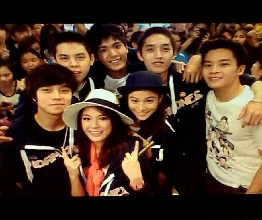 เเพทตี้บอท ทักได้ คุยได้ค๊า ตอบทุกคนค๊า ดู ฮอร์โมน วัยว้าวุ่น ด้วยนะค๊ะ