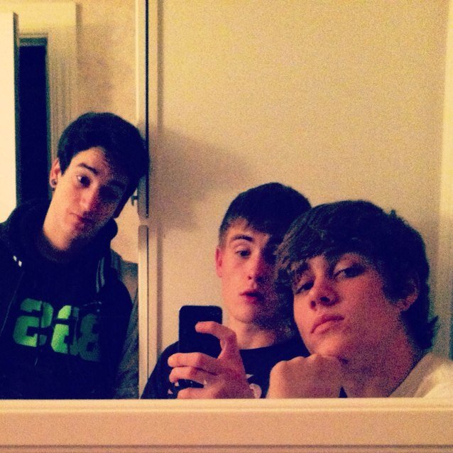 JesseHubrd's profile picture. Im tryna go to the moon and back.