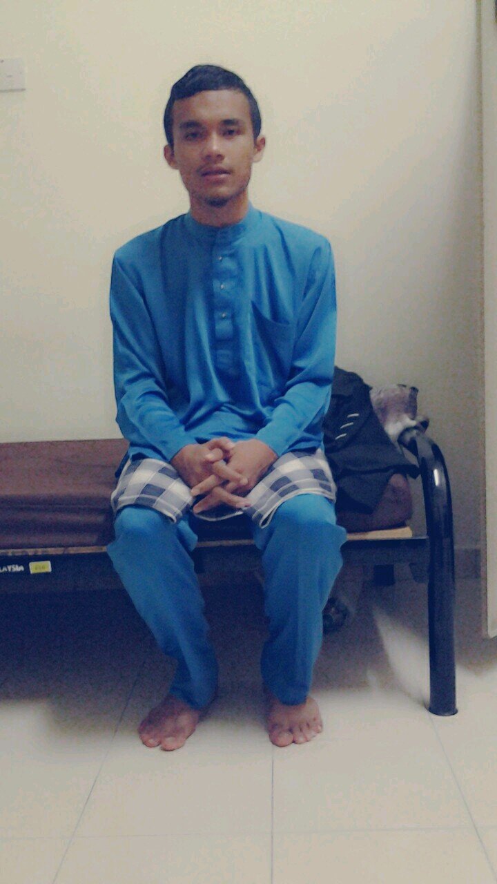 naimjr95's profile picture. 