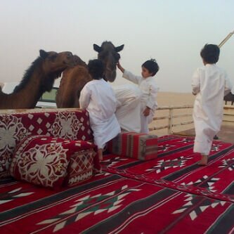 مشتاقه لعيون خلي