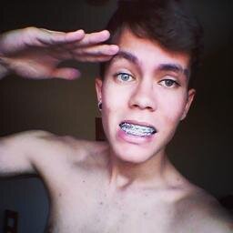 Eu sigo em frente e hoje nada vai me abalar , sem olhar para traz eu vou na fé (8)  OUSADIA E ALEGRIA ; )