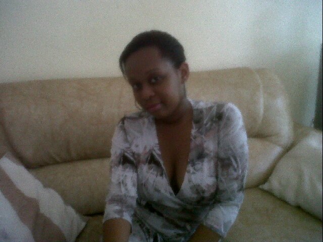 Dougie,rejec,shuffle,cat daddy,dippin,azonto,alingo......yeahhh u gat it i love dancing****flowing in ma veins 100%