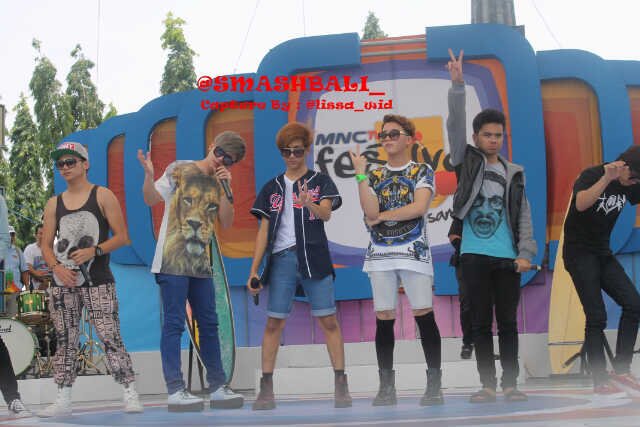 SMASHBALI_'s profile picture. SMASH we're Fanbase fromBALI, we always blast you up, guys! Keep support SM☆SH |22June2011 | @ika_reginaaa,@Lissa_wid