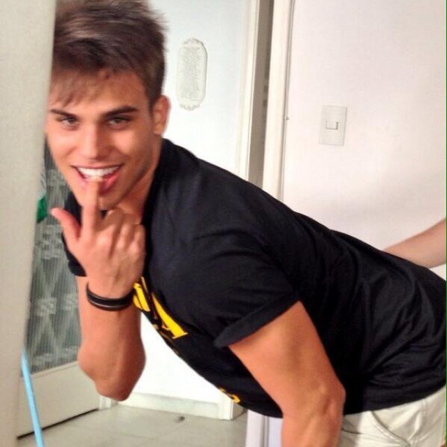 fckmp9's profile picture. SIGAMMMM TWITTER NOVOO,NAO USAREI MAIS ESSE!!!!!!! : @P9JUS @P9JUS @P9JUS