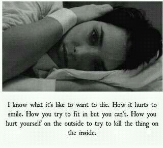 Suicidal self-harmer / anxiety/ suicide attempt: 3 /here to help anyone going through struggle im just a dm away.