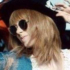 Taylor Swift is SO amazing, her songs are inspirational. :) If you don't like her, don't follow me. BTW I post random things.