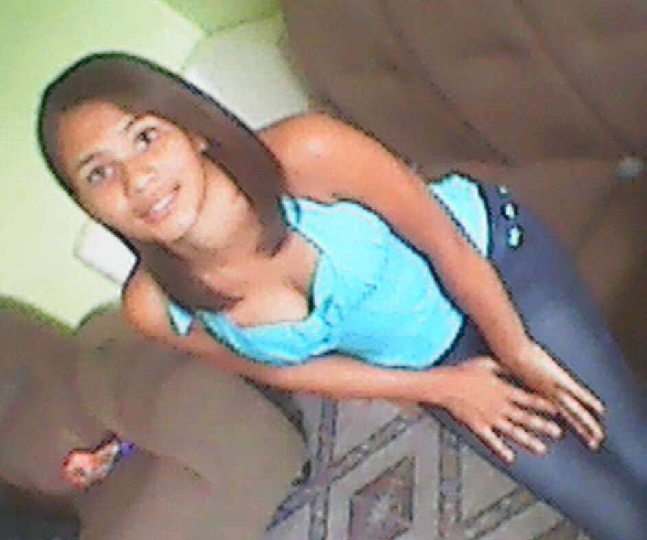 Eu sou assim... - A minha imagem e vc quem faz... Minha vida sou eu quem vivo. -Por dentro uma personalidade minha.., Por fora , um conceito seu ! -
