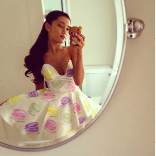 I love Ariana Grande! My name is Chantelly ✽