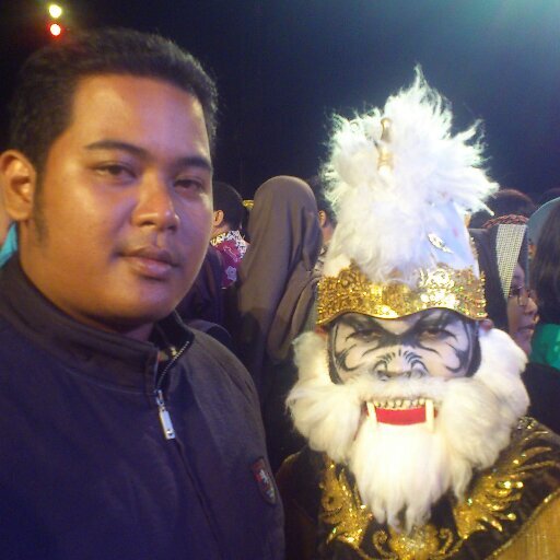 ariftoox's profile picture. 