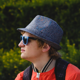 Smiling young guy | Techno, dub, ambient music lover.
