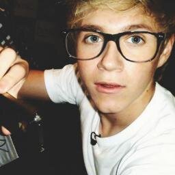 Hey, my name is Maria ! I'm Bulgarian Directioner ∞ If you ℱℴℓℓℴω me - I'll ℱℴℓℓℴω you back ! Have a nice day ;33