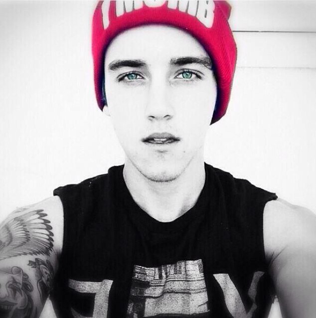 Making imagines about those melbourne boys. There are multiple co owners on this account