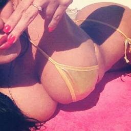 http://t.co/y8cCAEzXvr
 
lOVE ME