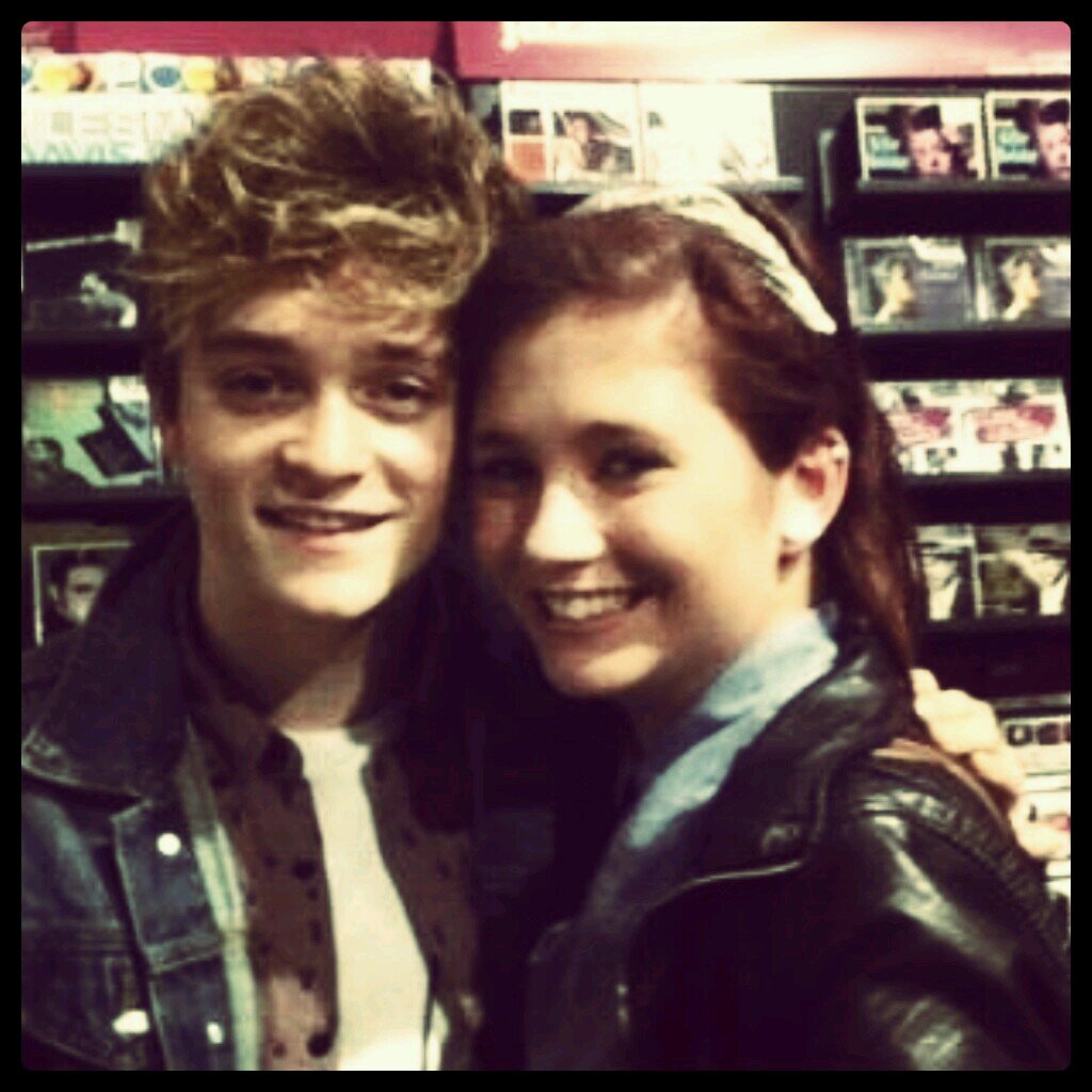 lois_harry_1Dxx's profile picture. instagram- lois_maisiexo follow me i follow back :)