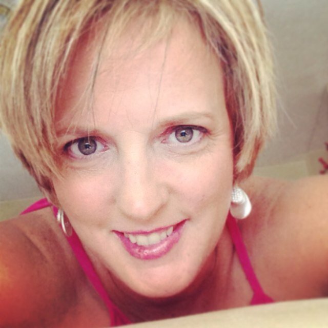 A lover of life and love. IG - @yogijen RYT-200 currently in 300- hr training; home baker @soulshinebakesky
