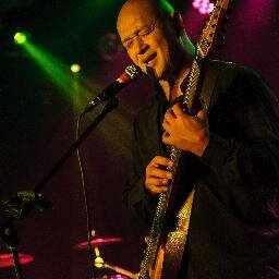 Singer , musician and music educator in bass, guitar, keys & tapguitar (Touch Guitar, Chapman Stick & Ziggy Tapgtr).
