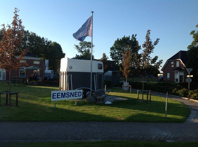 Eemsned Handelsonderneming het adres voor in en verkoop en verhuur  van gebruikte paardentrailers.