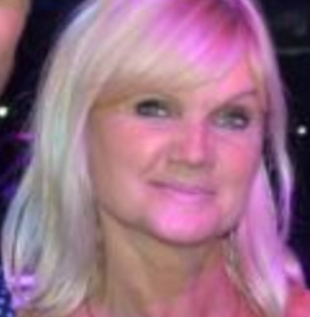 Lovely mum to Ed and Lizzy and wife to Robbie.  I now have a lovely daughter in law, son in law and two
beautiful little granddaughters