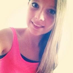 15-Love my friends and family!-paardrijden-pizzaa- #believetour2013 #1D #insta #photographing #JasonDerulo