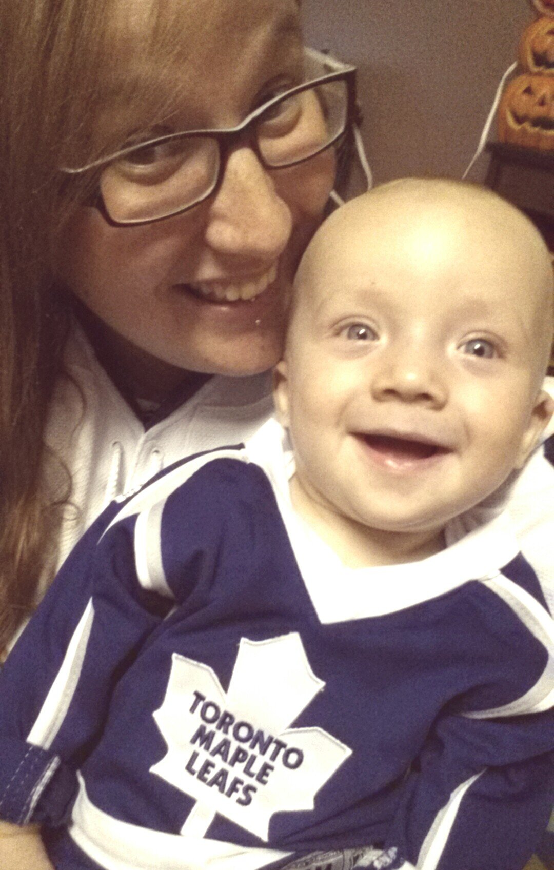 ♡ Too busy being an AWESOME mom to tweet!! ♡ ♡  Maple Leafs - Steelers - 49ers - Blue Jays ♡