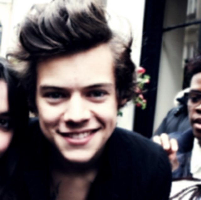 And when you smile, the whole world stops and stares for a while, cause you're amazing just the way you are. -L