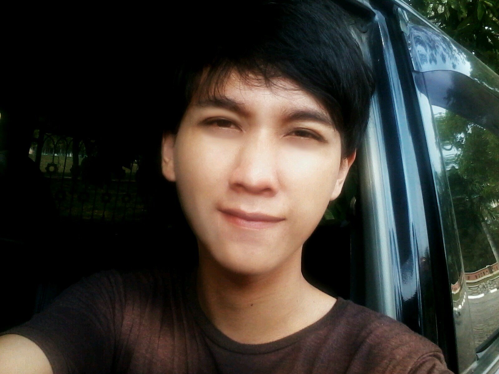 guitar instructur, songwriter, arranger, sound enginer, music is my life (0_0)