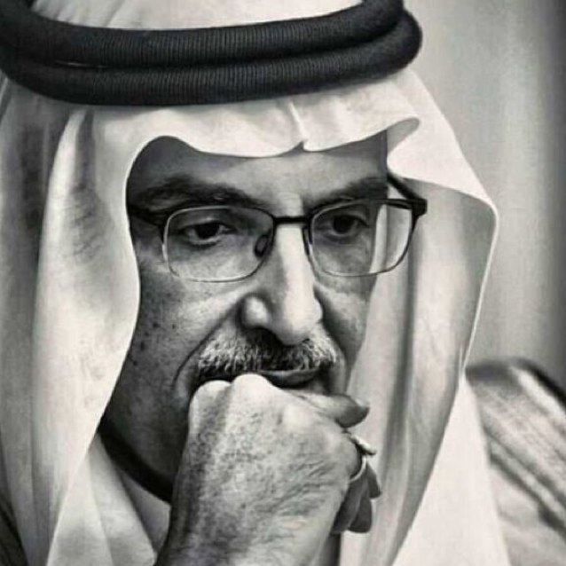 أنا شآعرها وفدا عيونها السود ‘32
