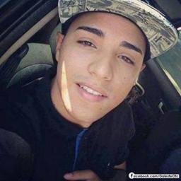 Porq meu coração n escolheu por beleza, qualidade ou defeitos, ele apenas escolheu por ser vsê! & um dia vou aprender a voar bem alto só pra te ver @DalesteBR..