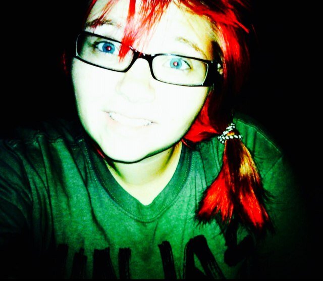 vivalathomi's profile picture. 